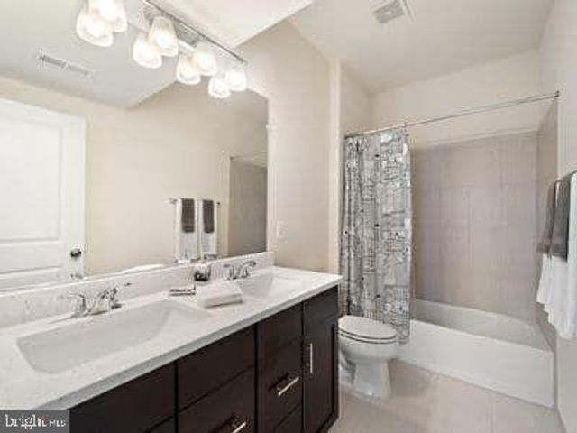 42305 CRAWFORD TER, Brambleton, VA 20148