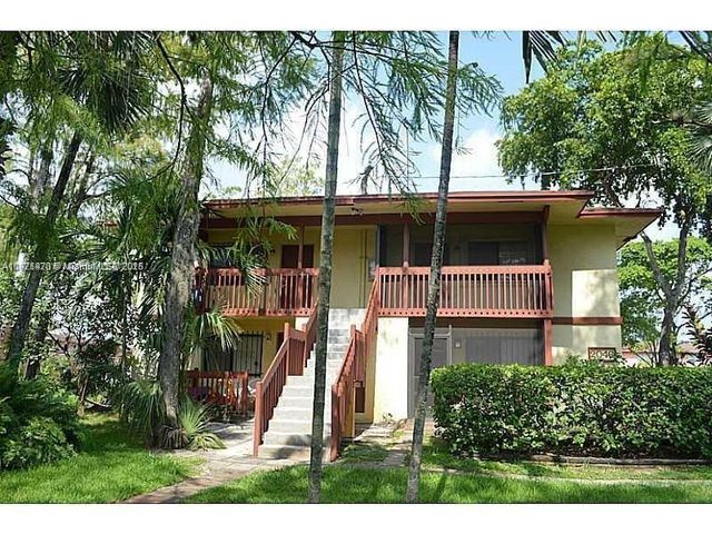 2046 NW 43rd Ter 8, Lauderhill, FL 33313