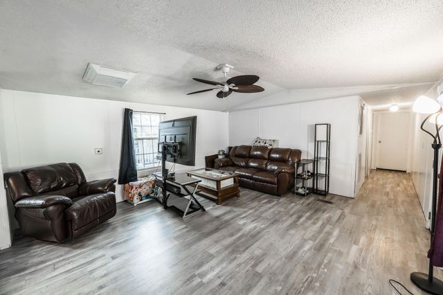 435 32 Rd Unit 620, Clifton, CO 81520
