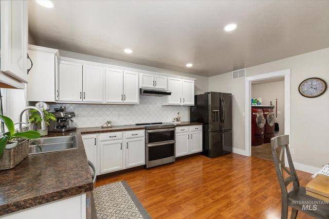 2537 N Copperdale Ave, Kuna, ID 83634