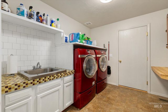 2537 N Copperdale Ave, Kuna, ID 83634
