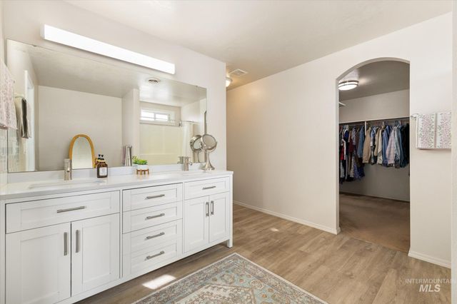 2537 N Copperdale Ave, Kuna, ID 83634