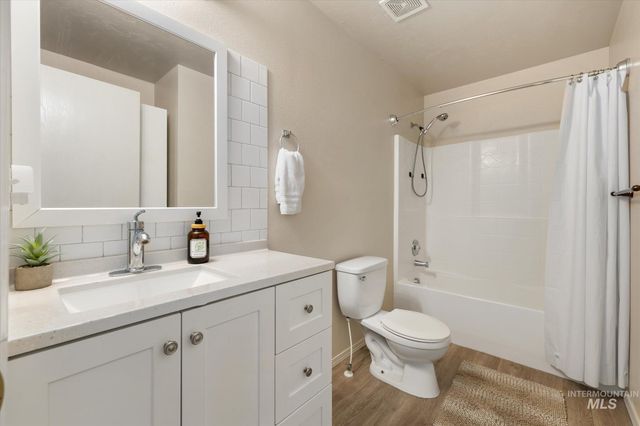 2537 N Copperdale Ave, Kuna, ID 83634