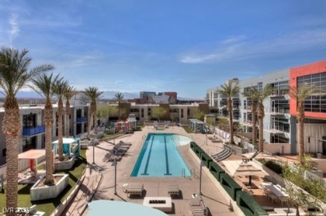 353 East Bonneville Avenue 811, Las Vegas, NV 89101