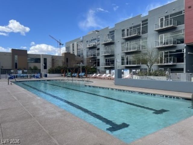 353 East Bonneville Avenue 811, Las Vegas, NV 89101