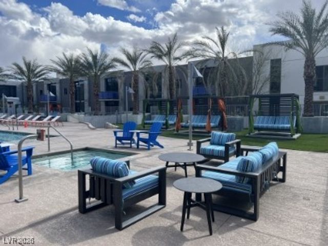 353 East Bonneville Avenue 811, Las Vegas, NV 89101