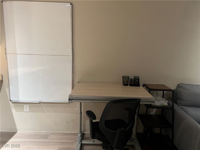 353 East Bonneville Avenue 811, Las Vegas, NV 89101