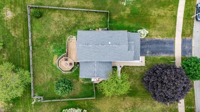 2303 Ashwood Drive, Plainfield, IL 60586
