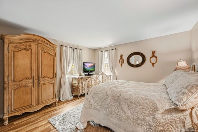 2 Buena Vista Terrace, Central Valley, NY 10917