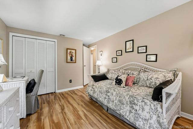 2 Buena Vista Terrace, Central Valley, NY 10917