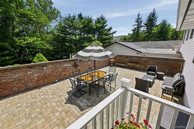 2 Buena Vista Terrace, Central Valley, NY 10917
