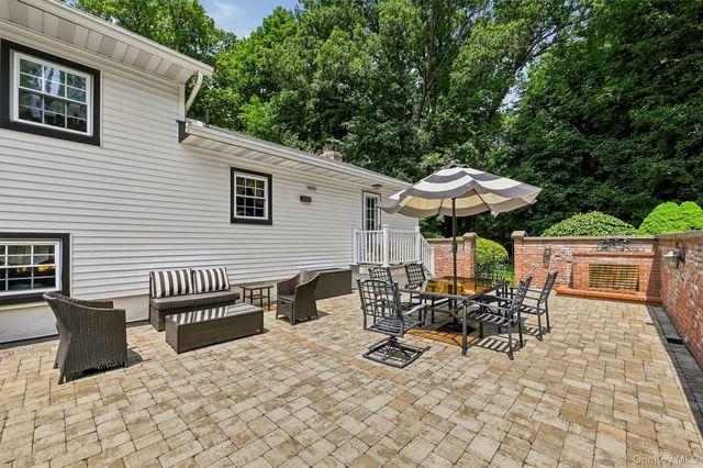 2 Buena Vista Terrace, Central Valley, NY 10917
