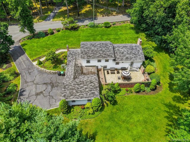 2 Buena Vista Terrace, Central Valley, NY 10917