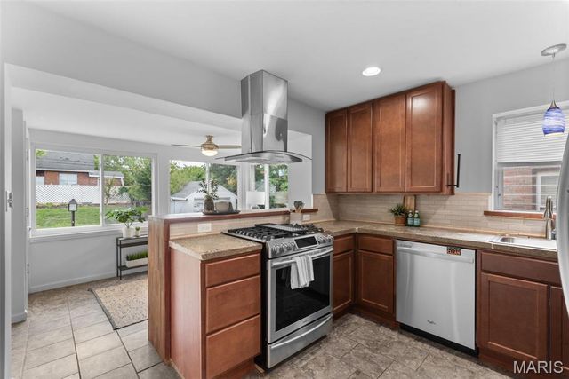 5800 Lansdowne Avenue, St Louis, MO 63109