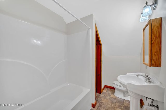 1445 Estates Drive, Seymour, TN 37865