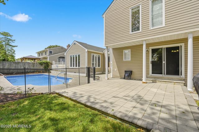 14 Scheiber Drive, Brick, NJ 08723