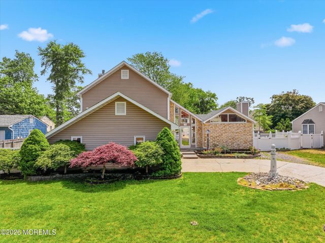 14 Scheiber Drive, Brick, NJ 08723