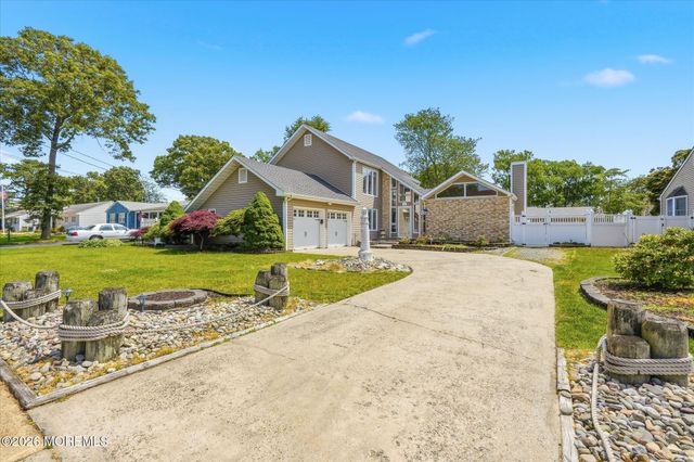 14 Scheiber Drive, Brick, NJ 08723