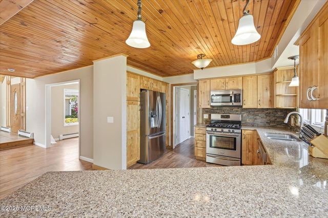 14 Scheiber Drive, Brick, NJ 08723