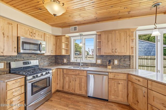 14 Scheiber Drive, Brick, NJ 08723