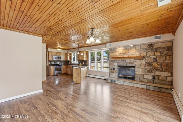 14 Scheiber Drive, Brick, NJ 08723