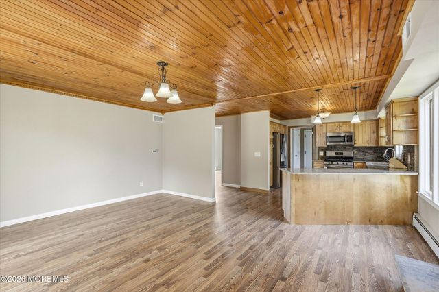 14 Scheiber Drive, Brick, NJ 08723