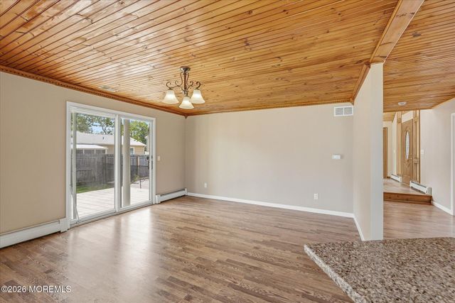 14 Scheiber Drive, Brick, NJ 08723
