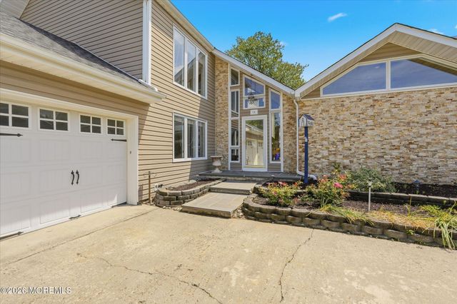 14 Scheiber Drive, Brick, NJ 08723