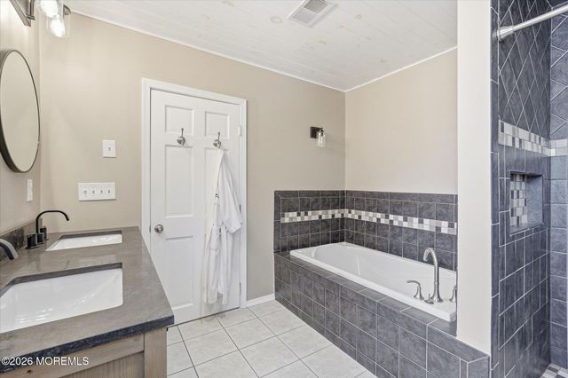 14 Scheiber Drive, Brick, NJ 08723