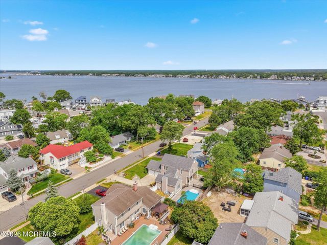 14 Scheiber Drive, Brick, NJ 08723