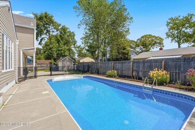 14 Scheiber Drive, Brick, NJ 08723