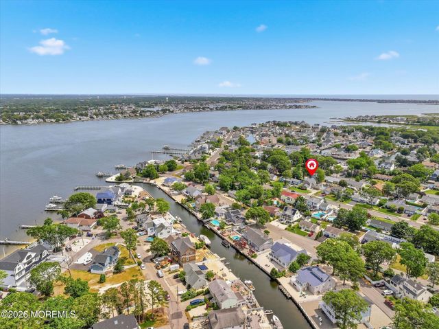 14 Scheiber Drive, Brick, NJ 08723