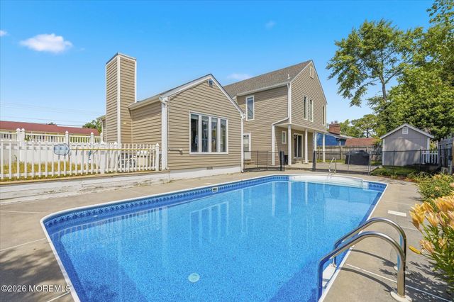 14 Scheiber Drive, Brick, NJ 08723