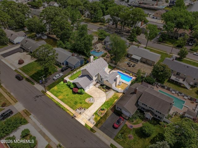 14 Scheiber Drive, Brick, NJ 08723