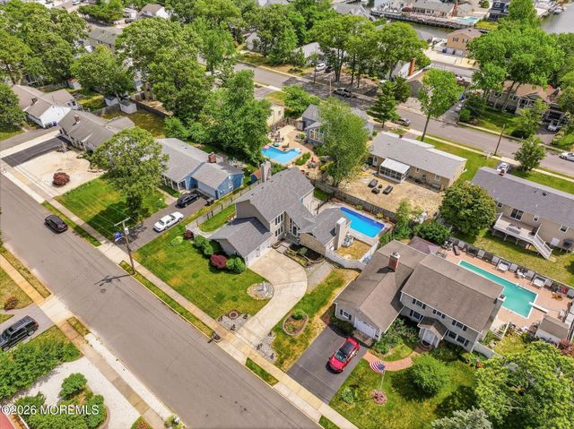 14 Scheiber Drive, Brick, NJ 08723