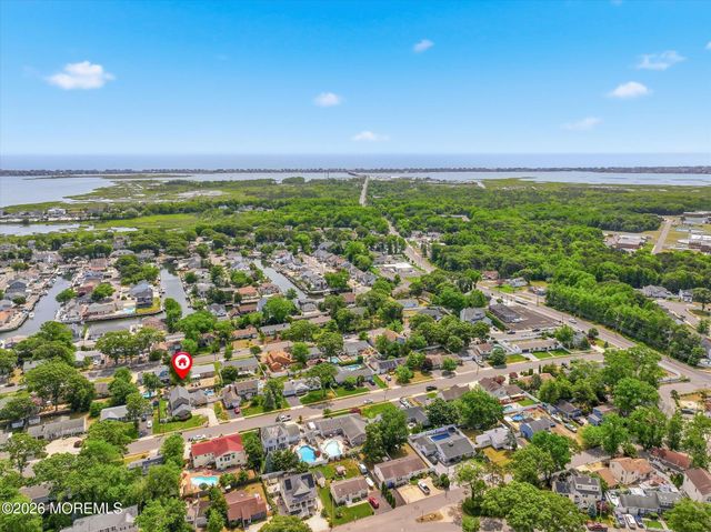 14 Scheiber Drive, Brick, NJ 08723