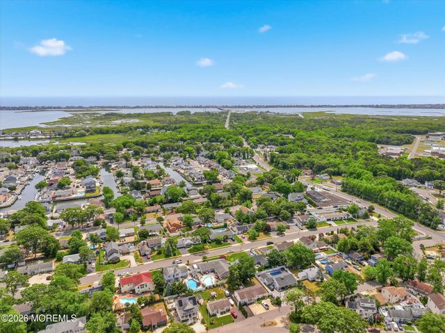 14 Scheiber Drive, Brick, NJ 08723