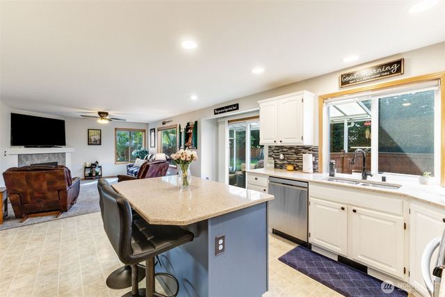 20315 91st Street Ct E, Bonney Lake, WA 98391