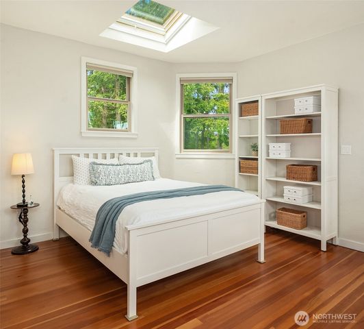 17424 107th Avenue SW, Vashon, WA 98070