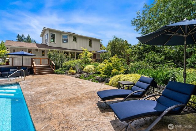 17424 107th Avenue SW, Vashon, WA 98070
