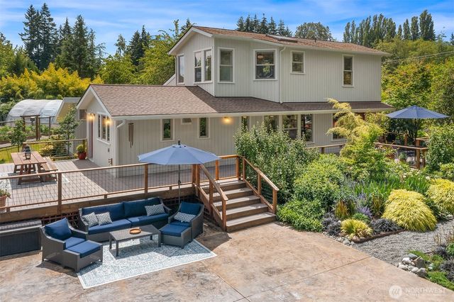 17424 107th Avenue SW, Vashon, WA 98070