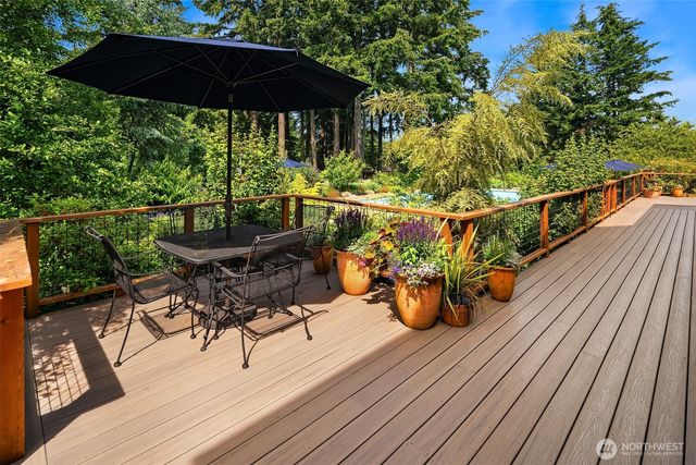 17424 107th Avenue SW, Vashon, WA 98070