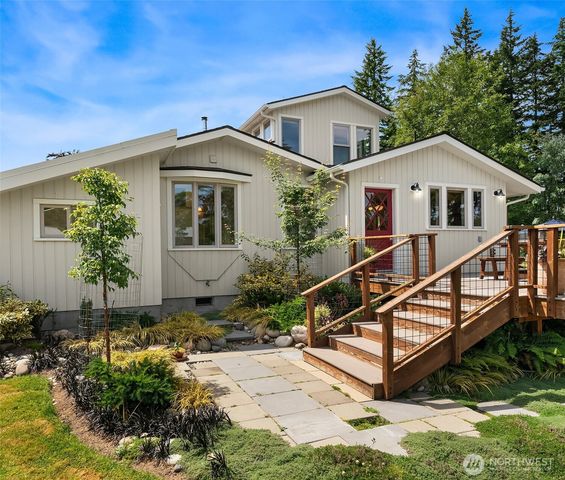 17424 107th Avenue SW, Vashon, WA 98070