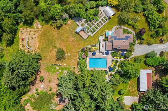 17424 107th Avenue SW, Vashon, WA 98070