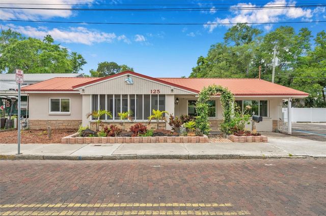 125 5TH AVENUE N, Safety Harbor, FL 34695