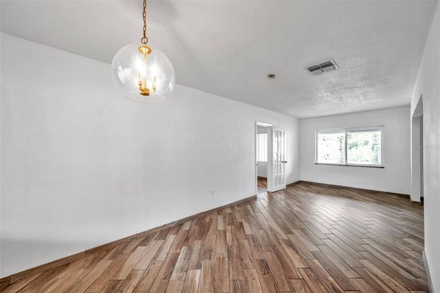 125 5TH AVENUE N, Safety Harbor, FL 34695