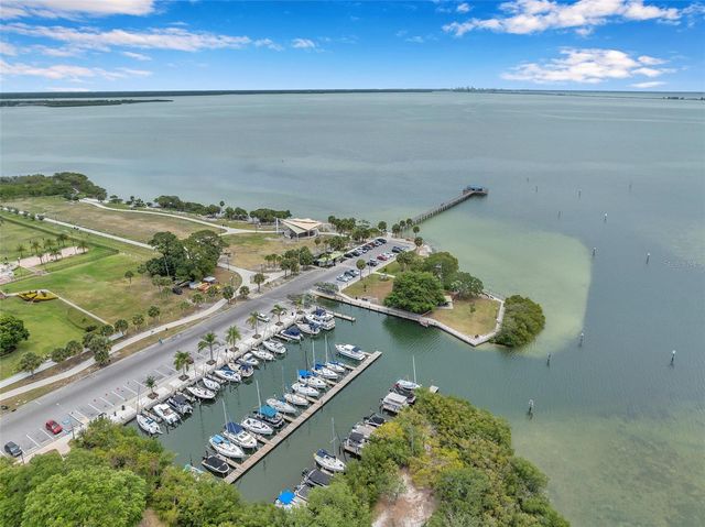 125 5TH AVENUE N, Safety Harbor, FL 34695