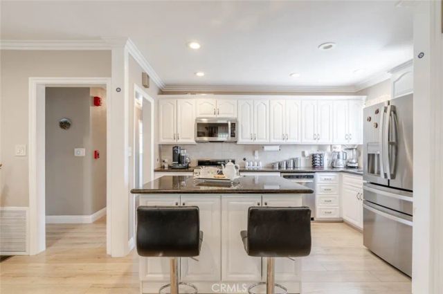 3302 Paraiso Way, La Crescenta, CA 91214