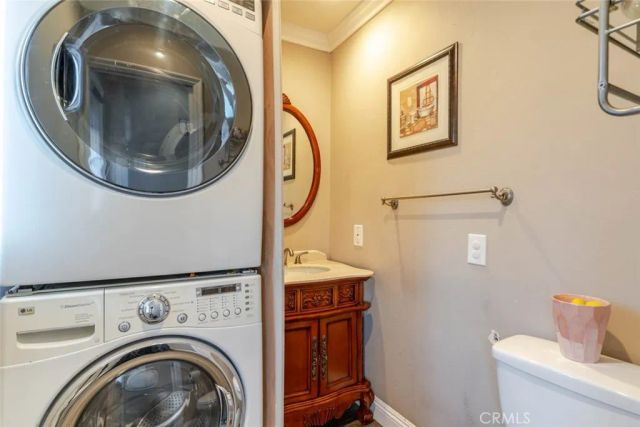 3302 Paraiso Way, La Crescenta, CA 91214