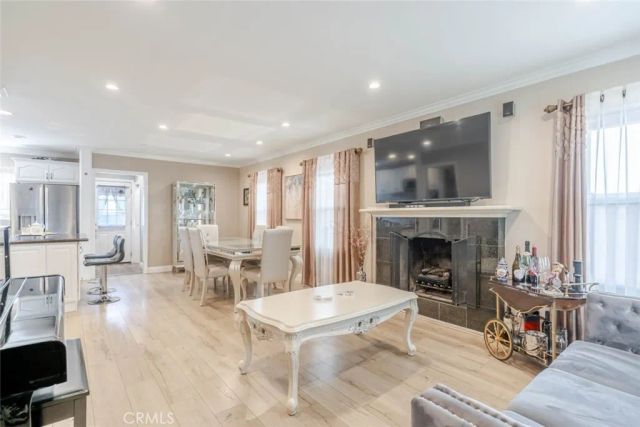 3302 Paraiso Way, La Crescenta, CA 91214